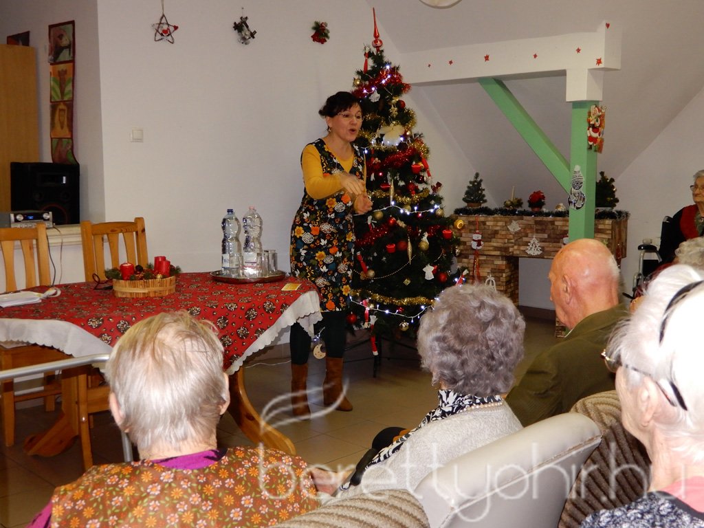 Mesét kaptak ajándékba 22